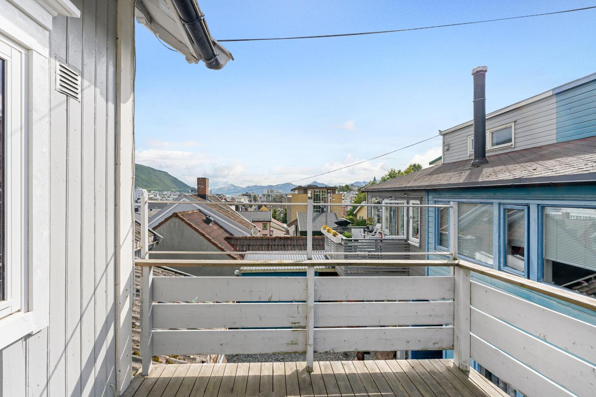 Arctic Homes - Historical Tromso House With View エクステリア 写真